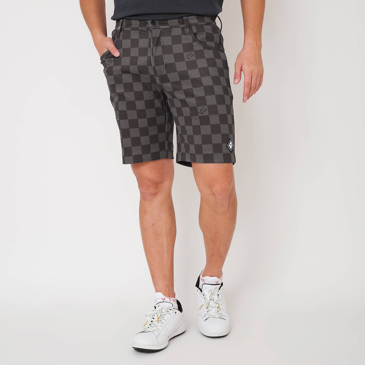 DM SHORTS
