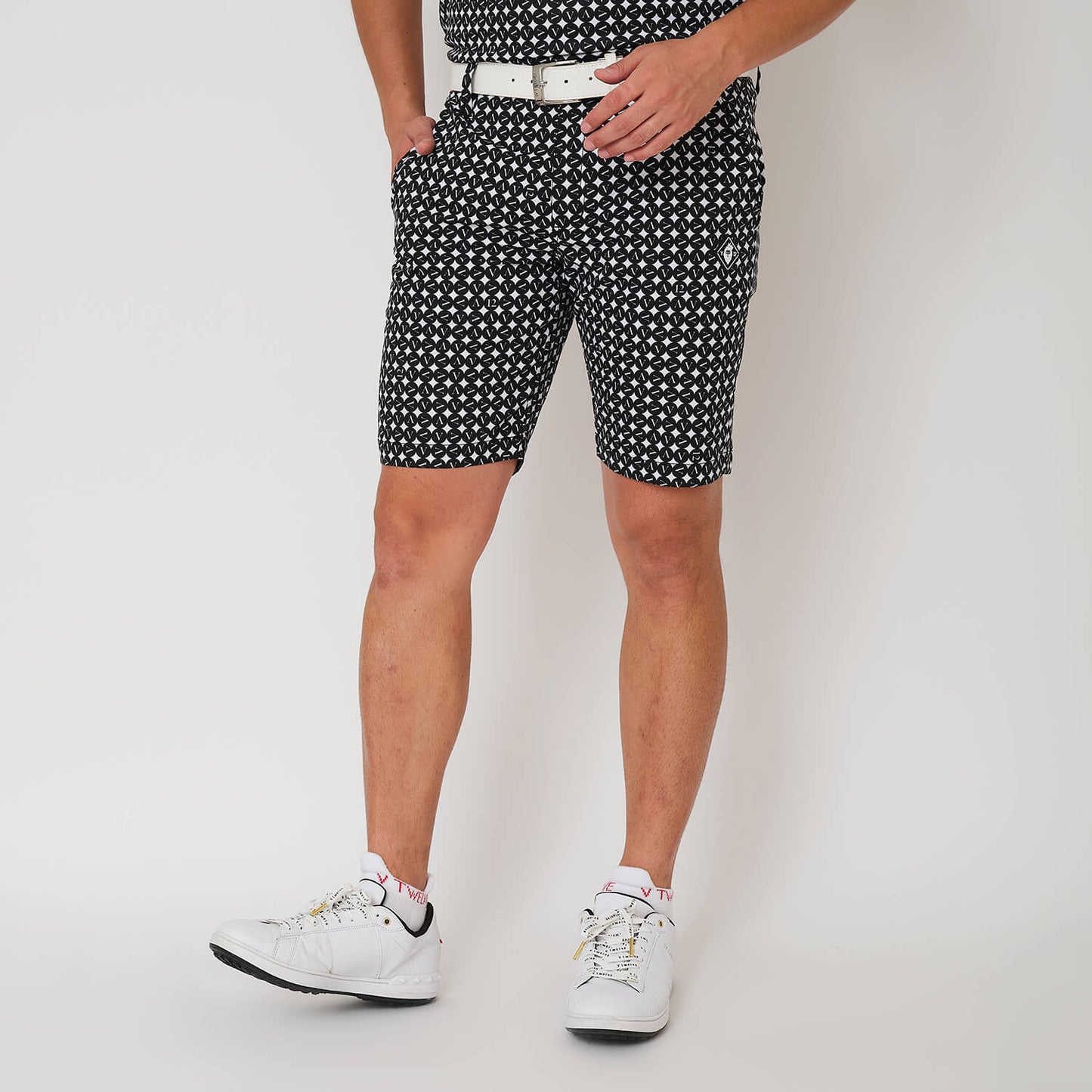 CIRCLE CIRCLE SHORTS