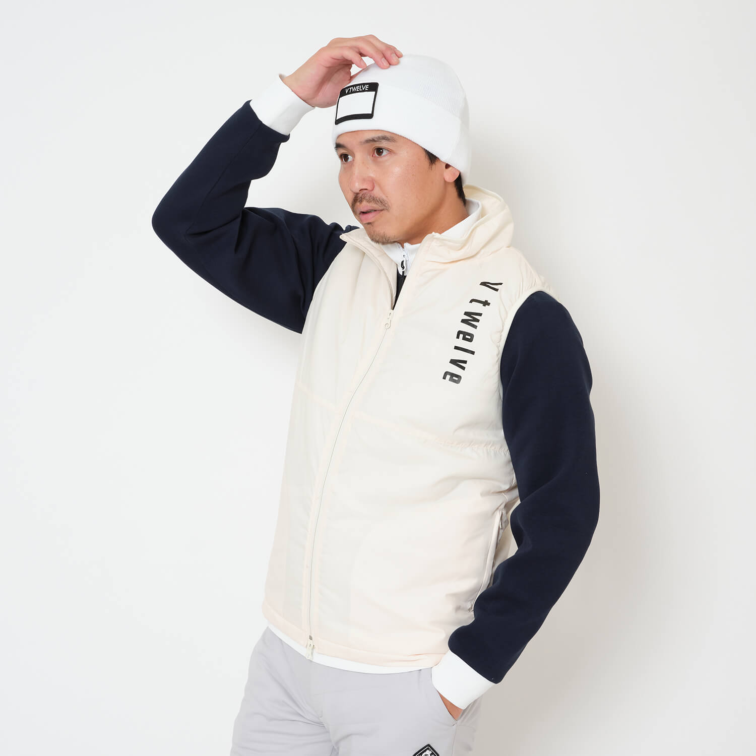 V12] ゴルフ メンズ ジャケット FLUFFY VEST | 【公式通販】