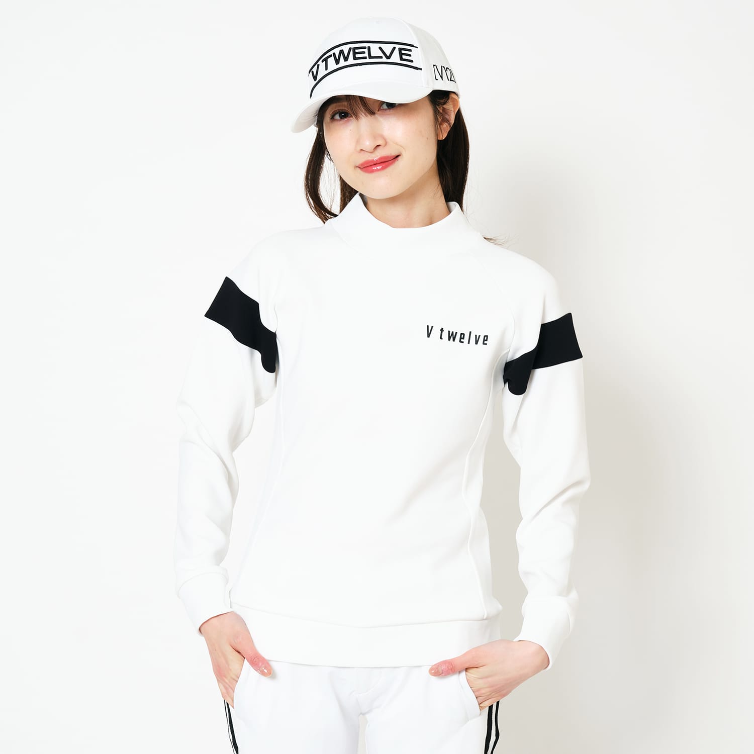 V twelve ALINE CREW (新品) V twelve ALINE CREW (新品) V12 ヴィ・トゥエルヴの商品