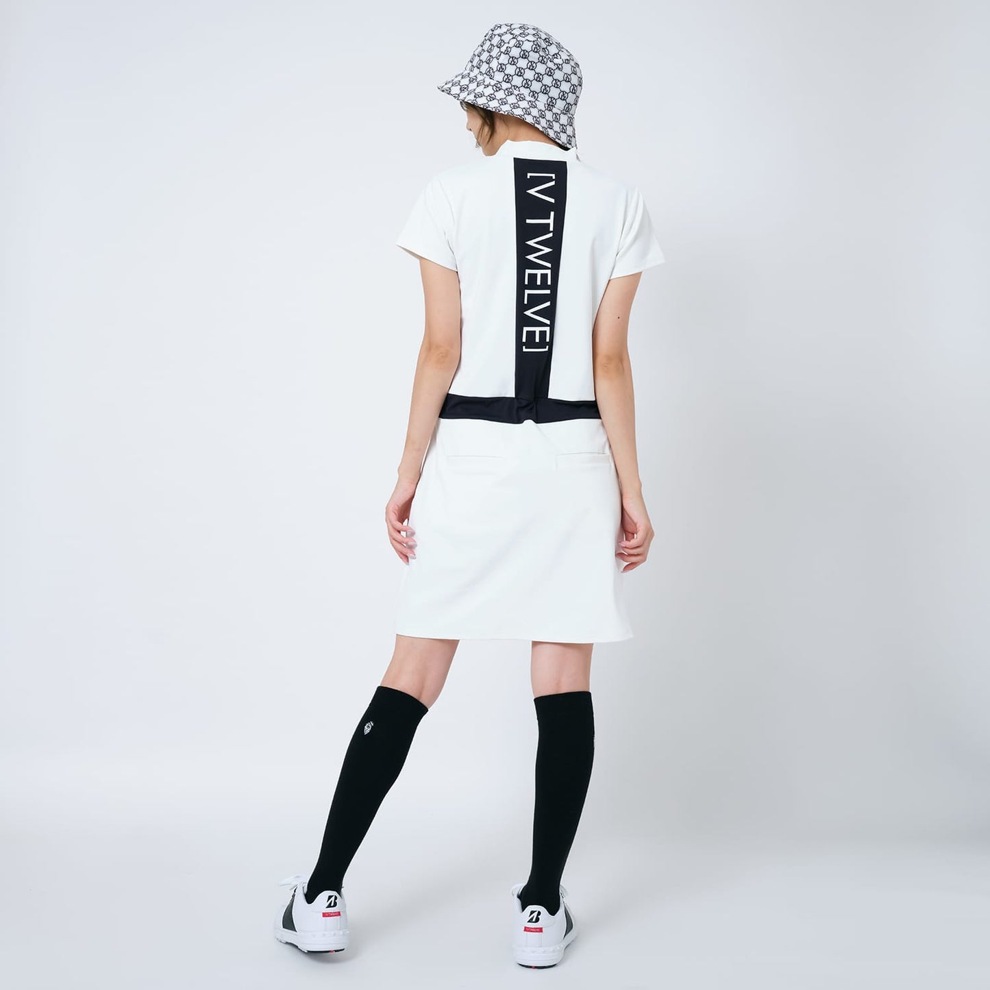 VERTICAL ONE-PIECE