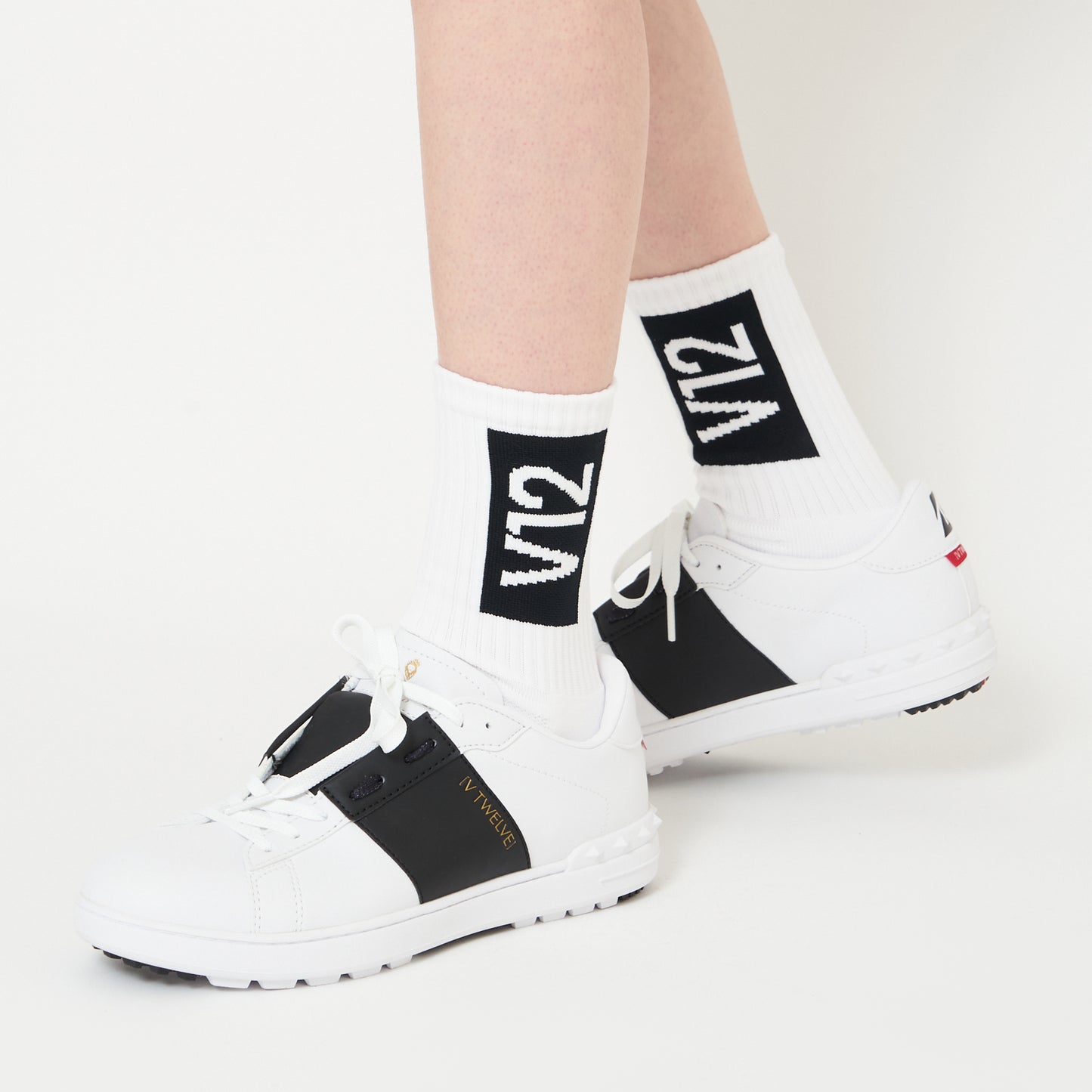 BOX LOGO MIDDLE  SOCKS_WOMEN