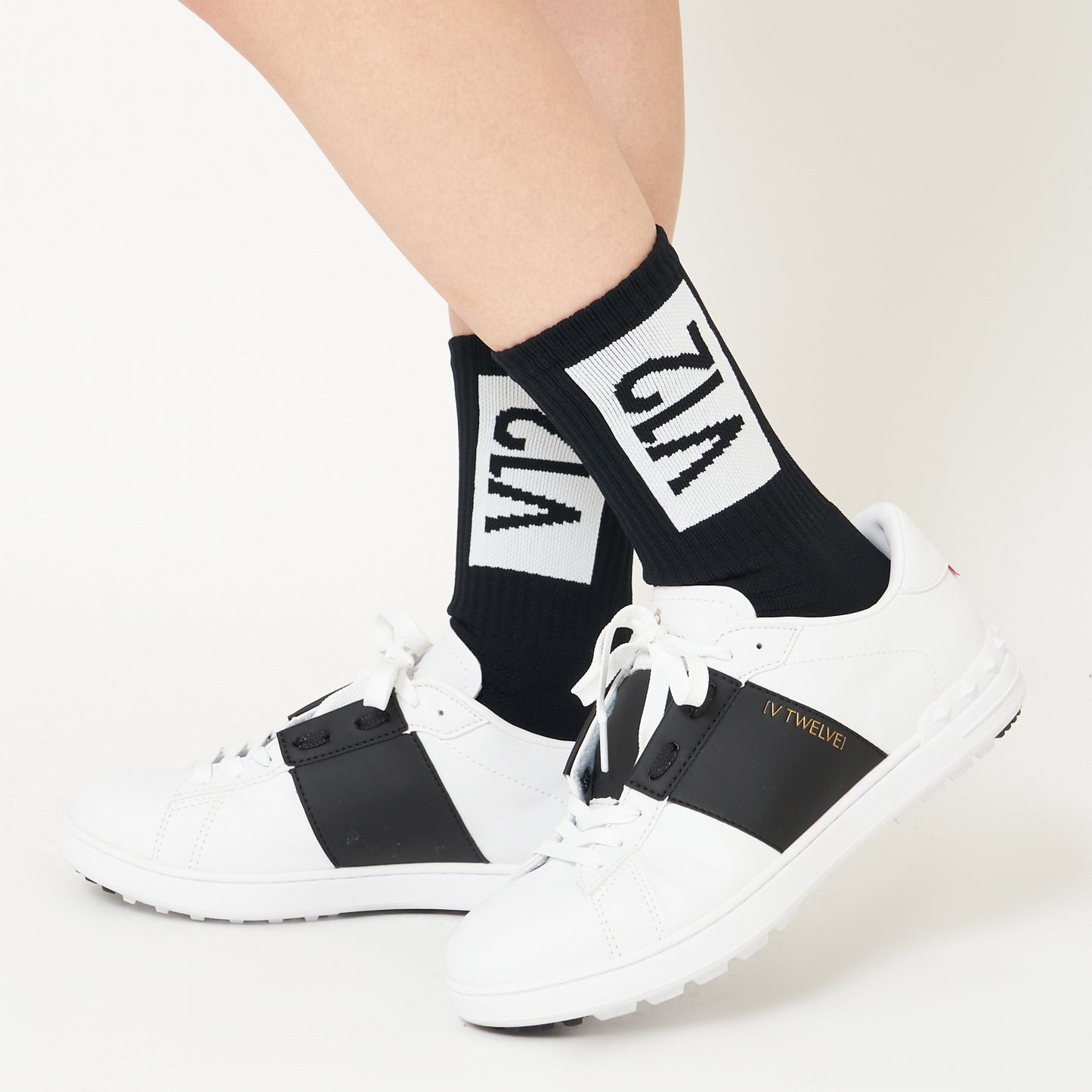 BOX LOGO MIDDLE  SOCKS_WOMEN