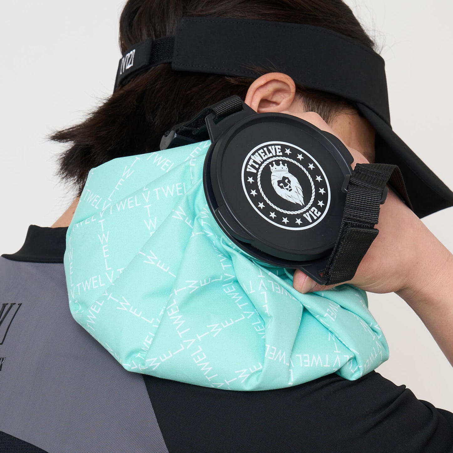 TYPO GRID ICE BAG