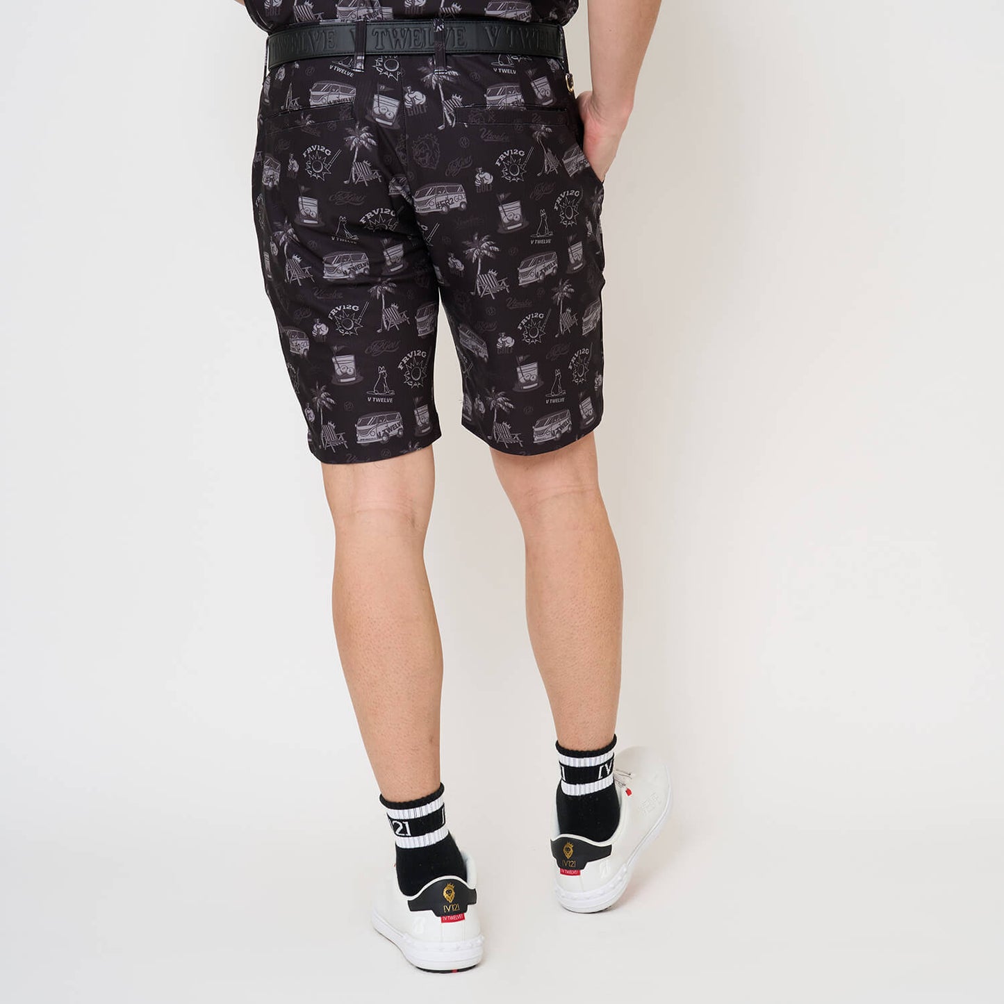 V12FR2 PATTERN  SHORTS