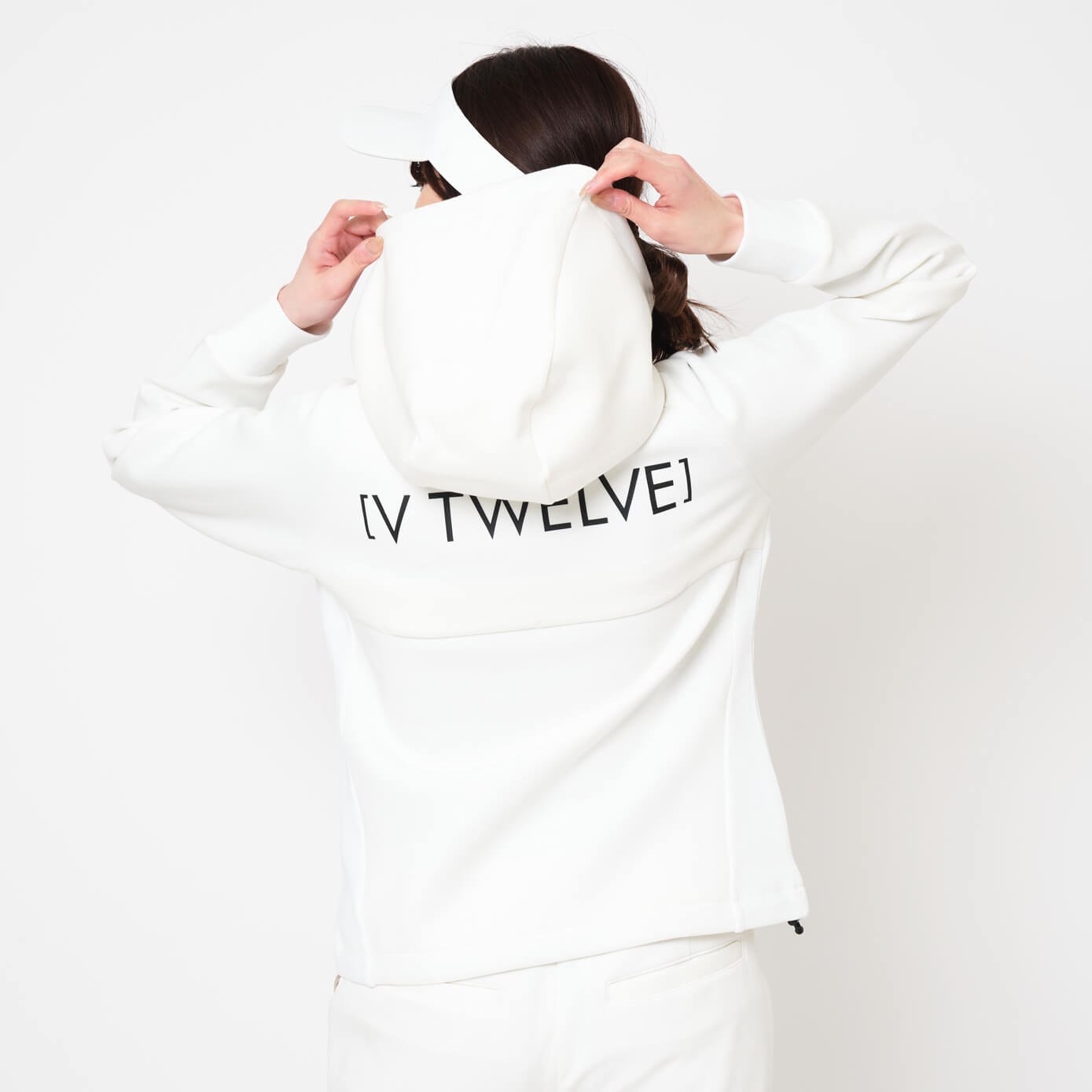 【新品】V12 レディース　パーカー　黒　Sサイズ 楽天市場】パーカー レディース（ブランドV12）（スポーツ・アウトドア