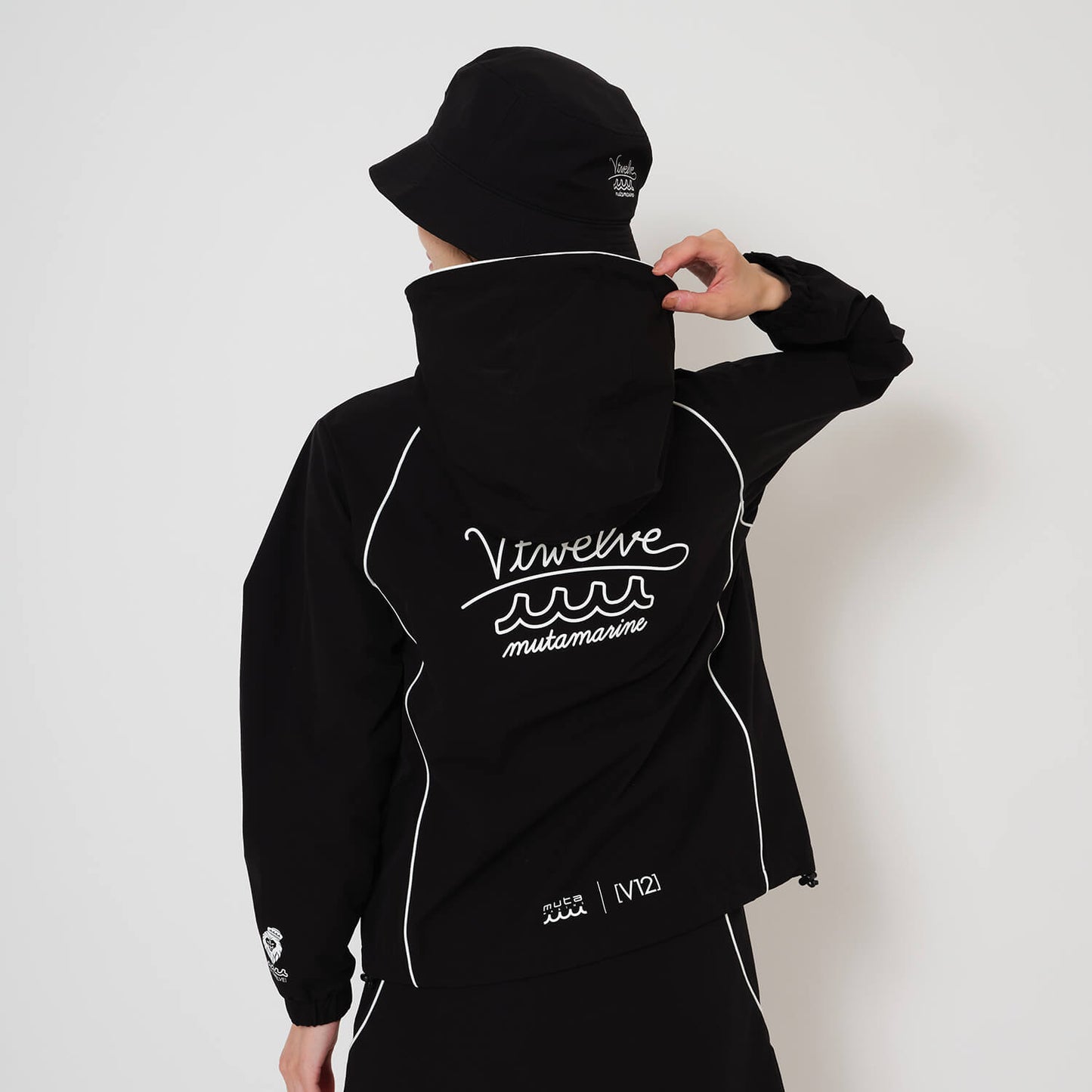 MU12 JKT
