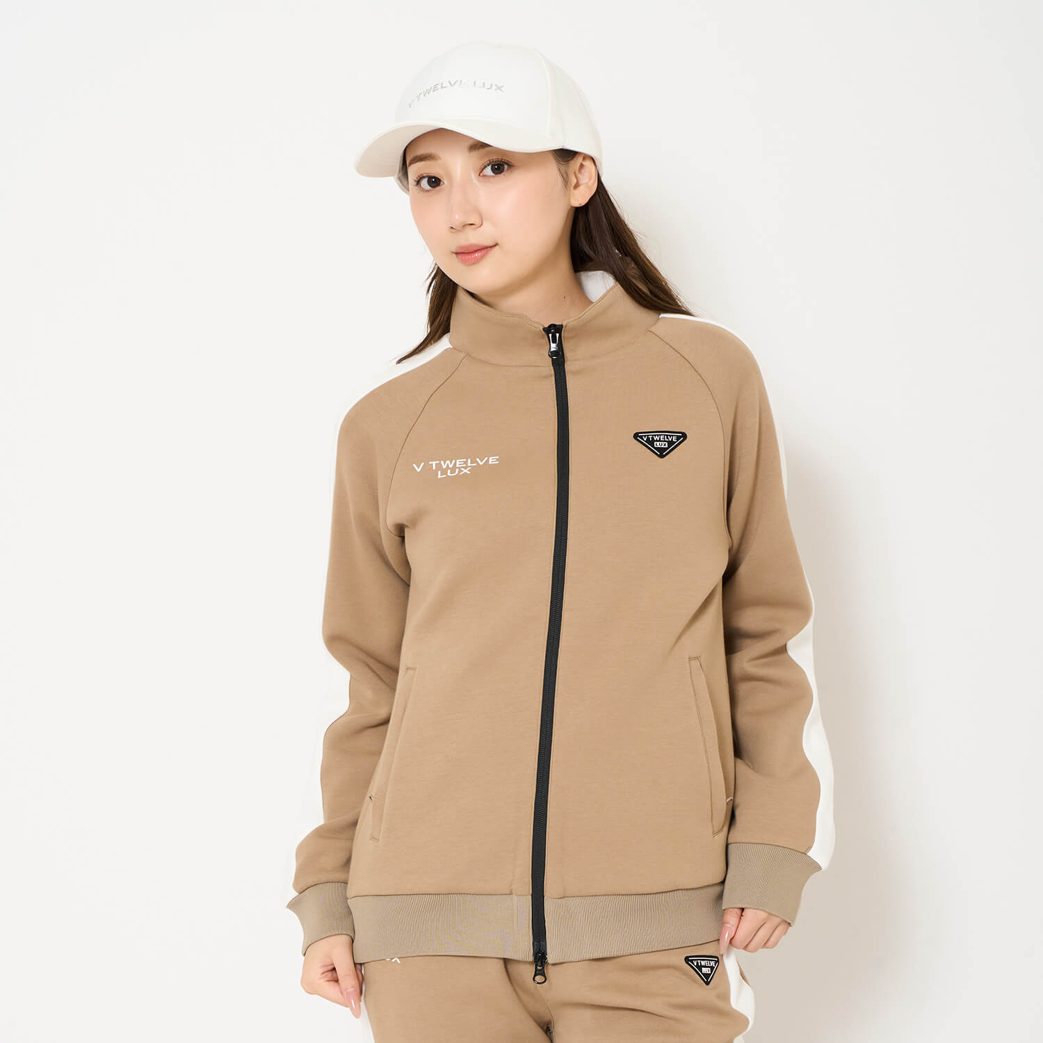 BEIGE22
