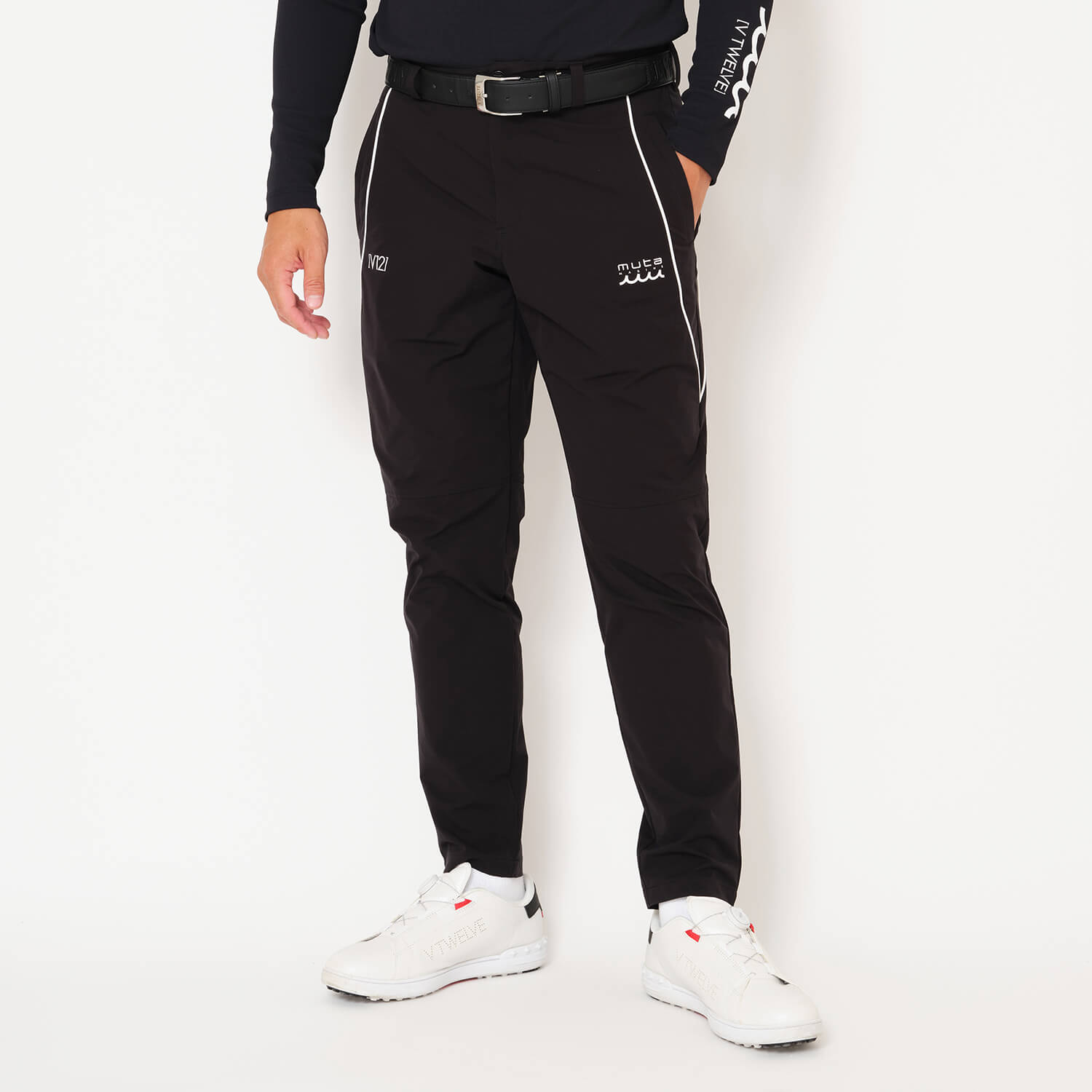 BLACK19