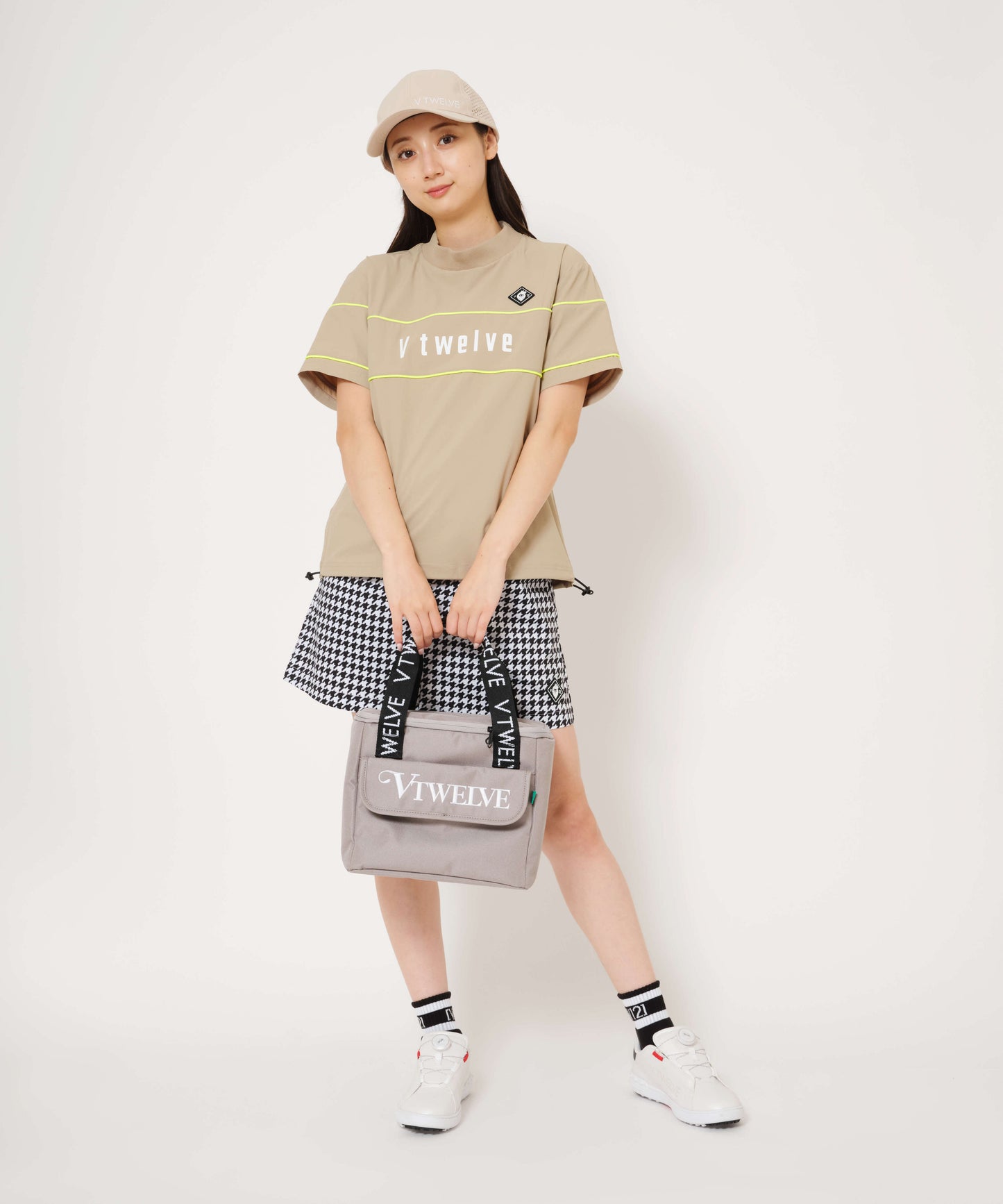 NEON L MOCK