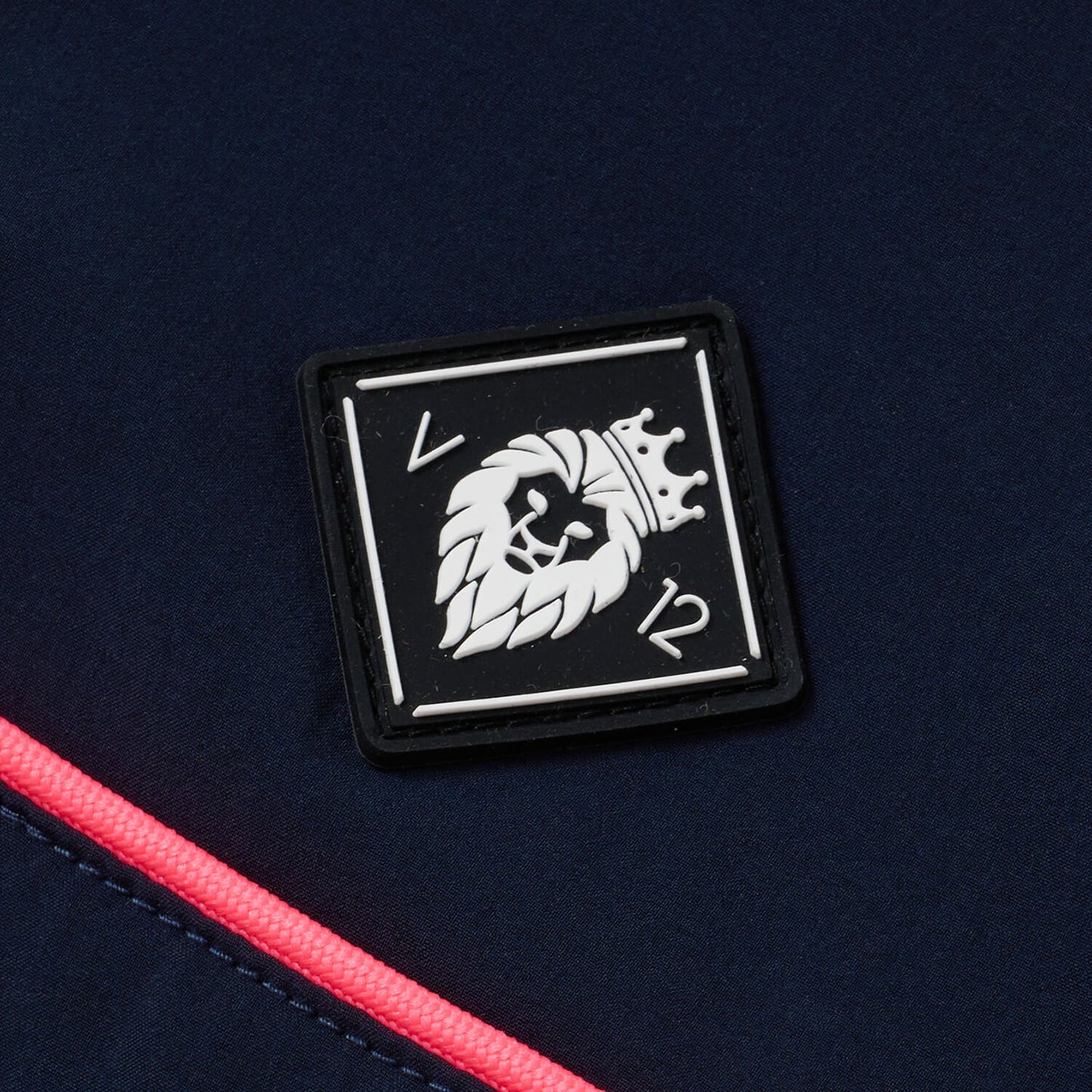 NEON L POLO