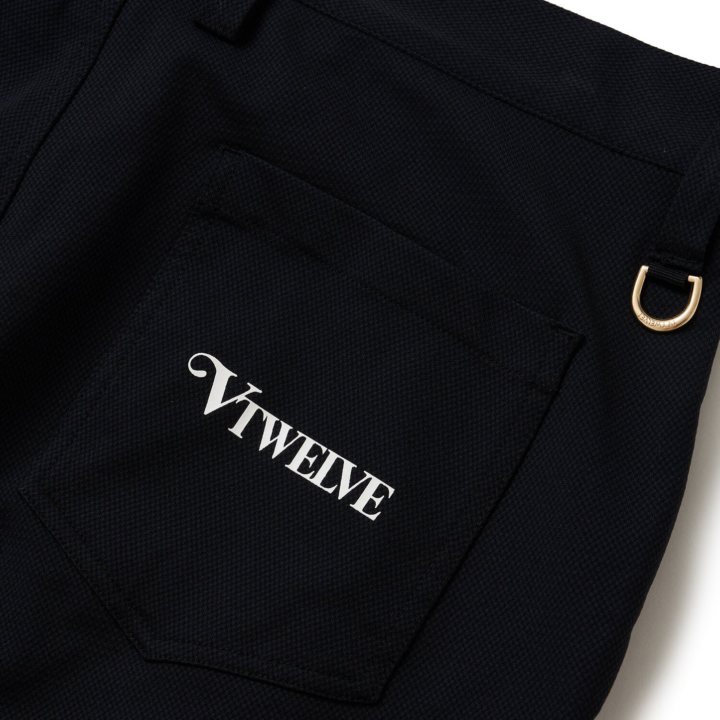 SNEAK SHORTS